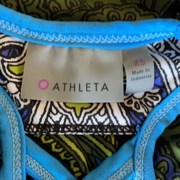 Athleta Polyester/Spandex Tank w/Built In Bra - Picture 4 of 6